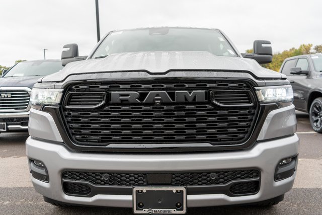 New 2026 RAM 1500 4x4 Crew Cab image 3