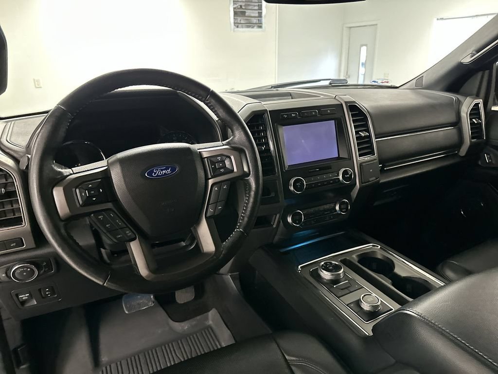Used 2019 Ford Expedition Max XLT w/ Equipment Group 202A AWD/4WD image 14