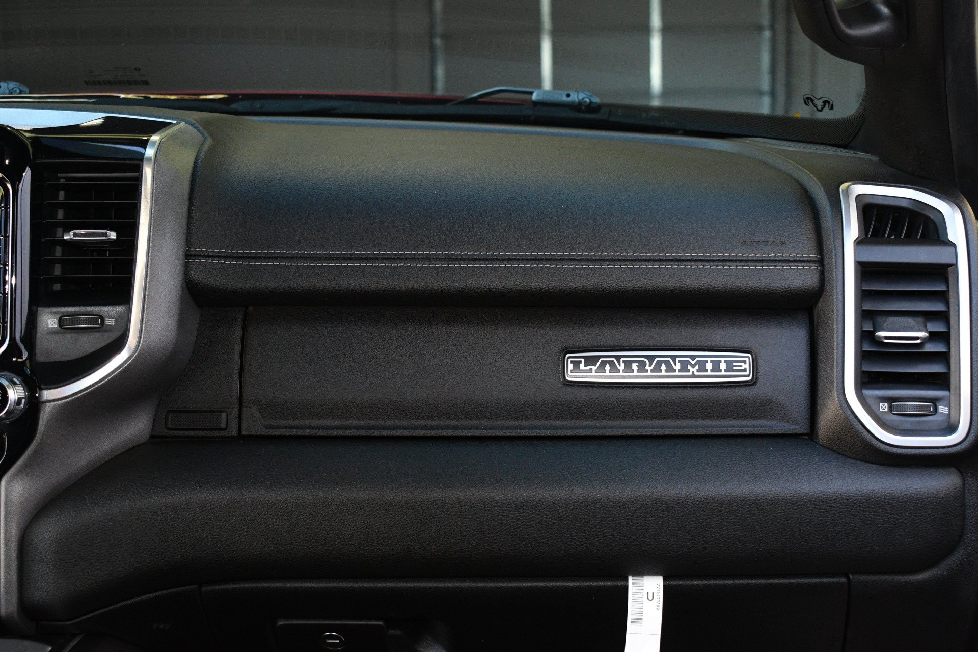 Used 2020 RAM 2500 Laramie w/ Night Edition AWD/4WD image 24