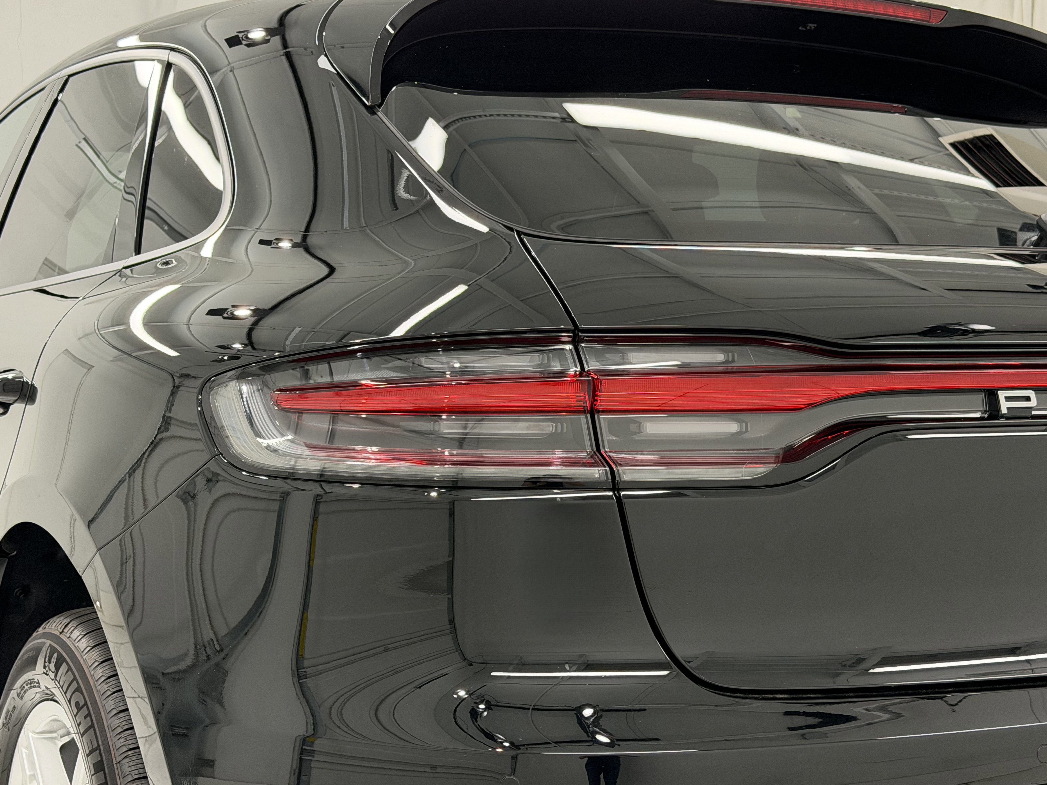New 2026 Porsche Macan image 18