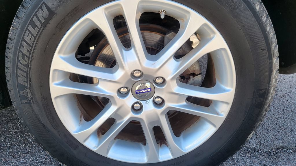 Used 2015 Volvo XC60 T5 Premier w/ Protection Package FWD image 16