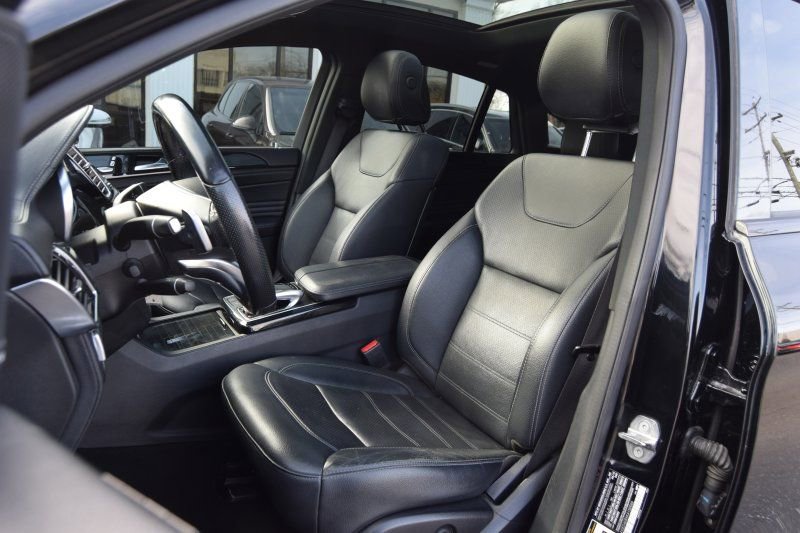 Used 2019 Mercedes-Benz GLE 43 AMG 4MATIC w/ Premium 3 Package image 14