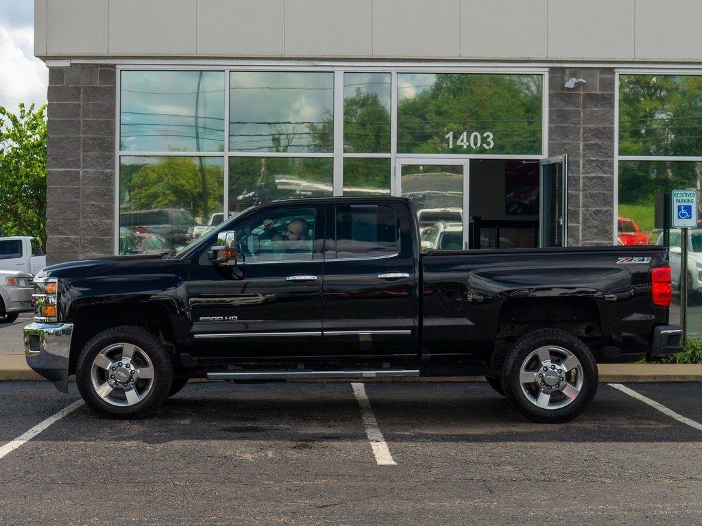 Used 2017 Chevrolet Silverado 2500 LTZ w/ Vortec Plus Package AWD/4WD image 5