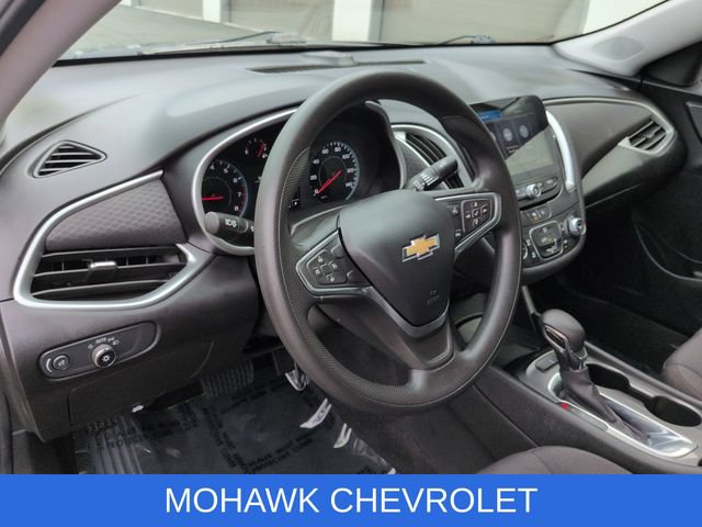 Used 2022 Chevrolet Malibu LS FWD image 11