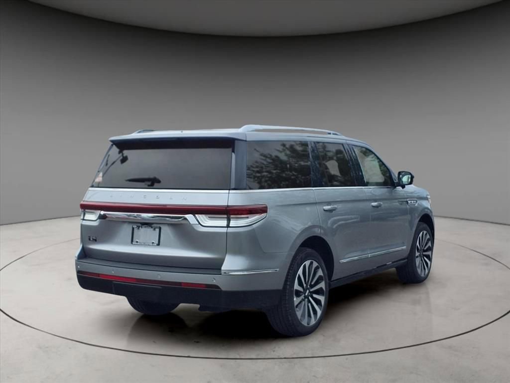 New 2024 Lincoln Navigator Reserve AWD/4WD image 8
