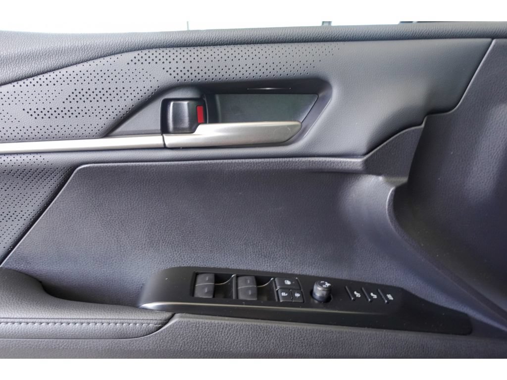 Used 2026 Toyota Camry XSE w/ Premium Plus Package FWD image 11