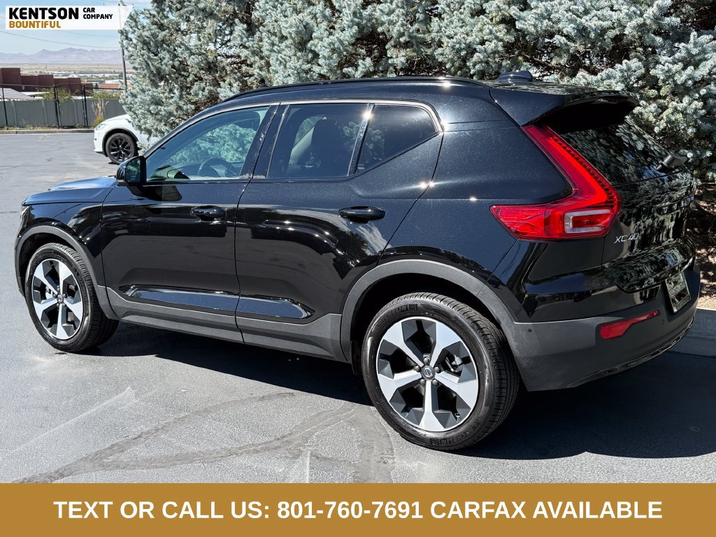 Used 2026 Volvo XC40 B5 Plus AWD/4WD image 5