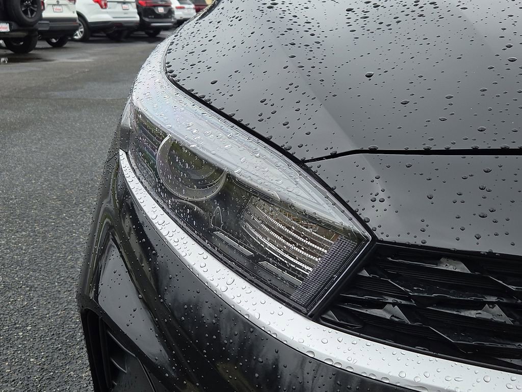 Used 2023 Kia Forte LXS w/ LXS Technology Package FWD image 9