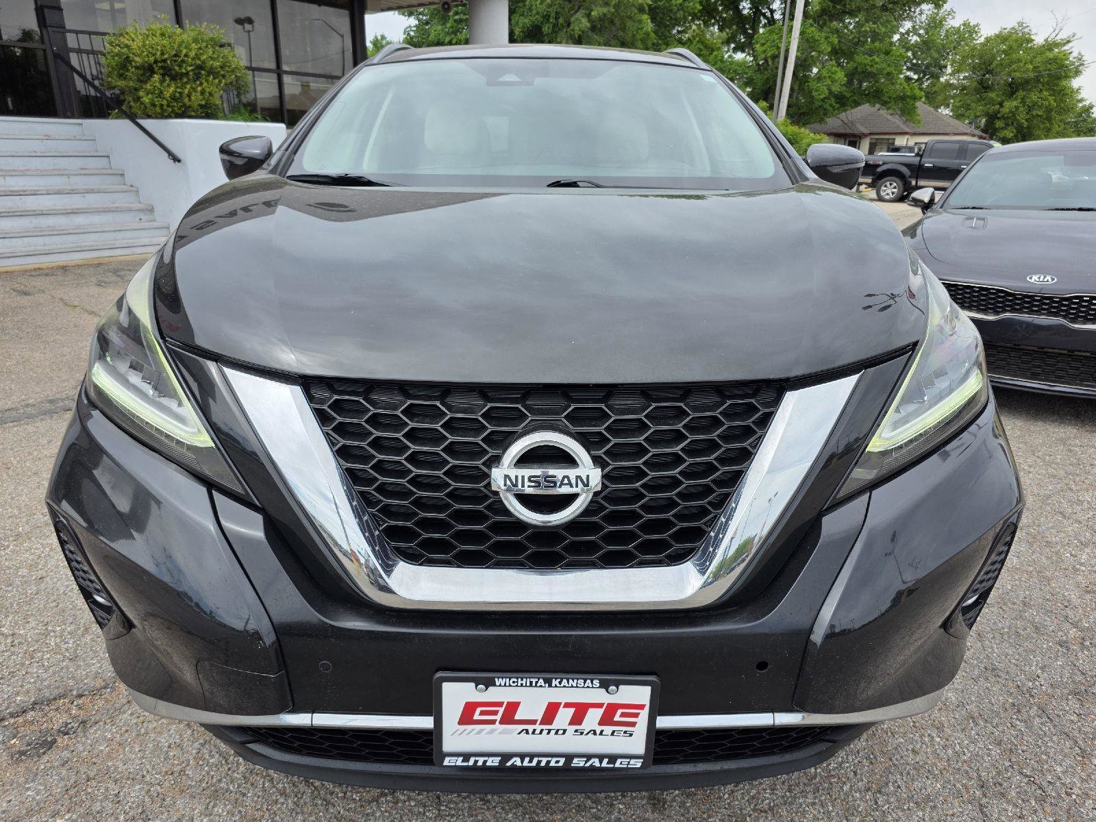 Used 2021 Nissan Murano SV FWD image 2