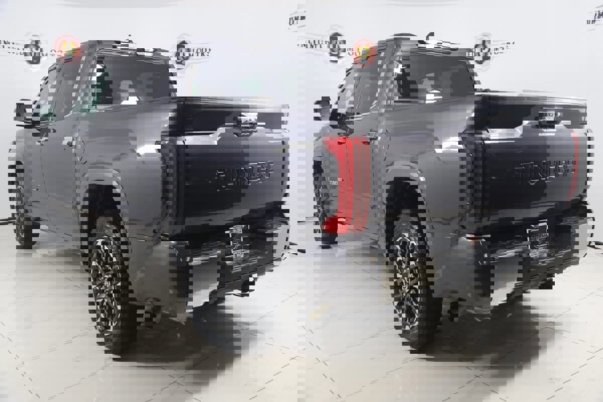 Used 2023 Toyota Tundra Limited image 4