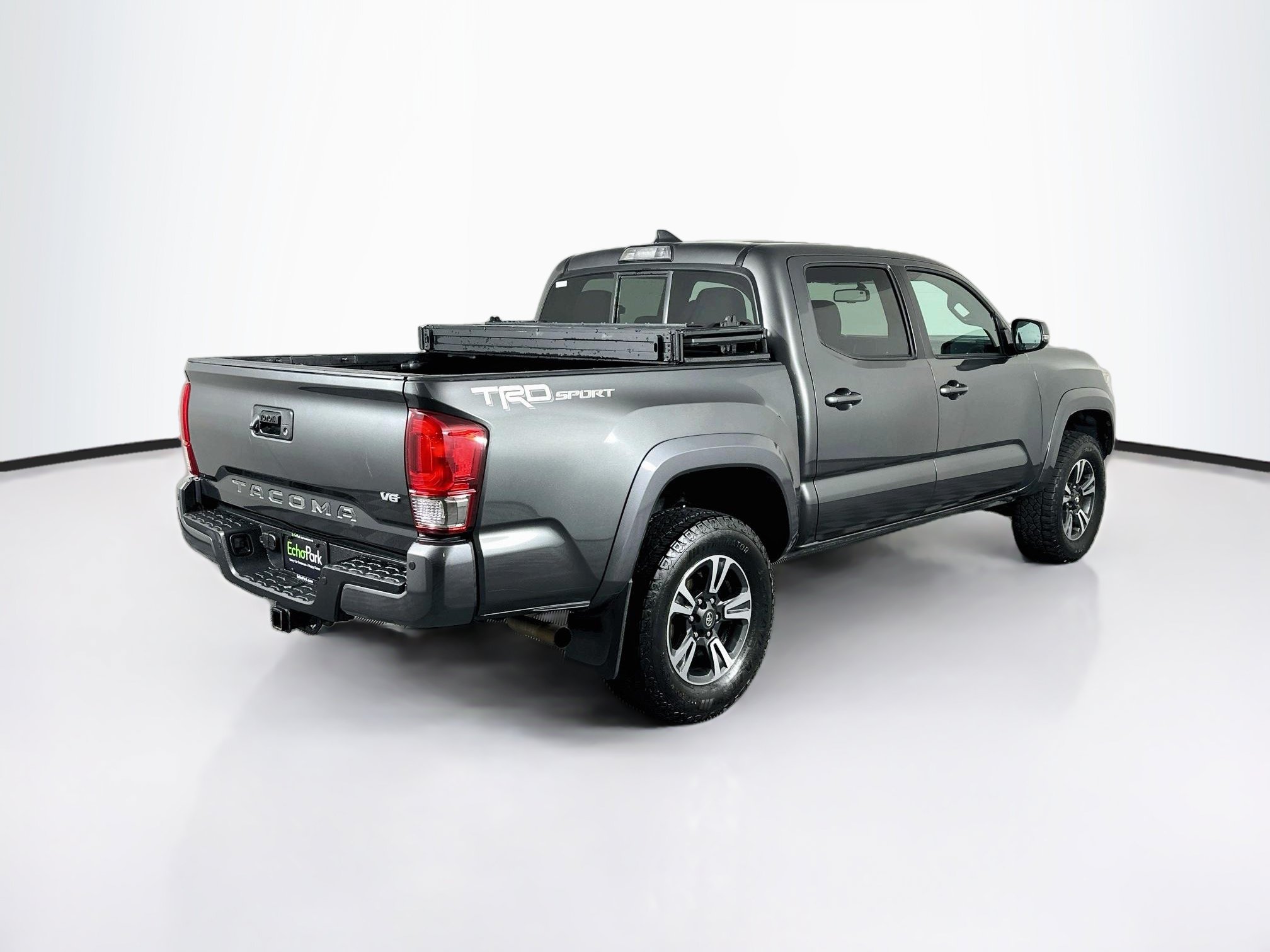 Used 2016 Toyota Tacoma TRD Sport RWD image 9