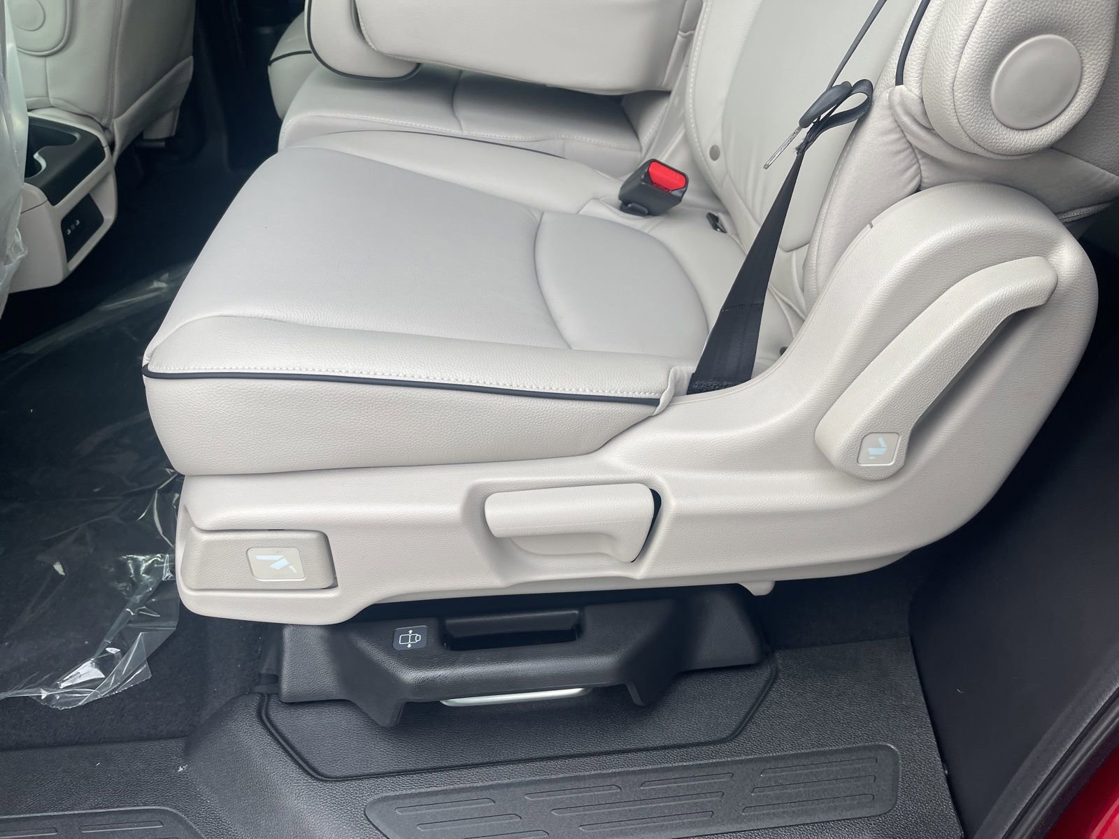 New 2026 Honda Odyssey Touring image 20