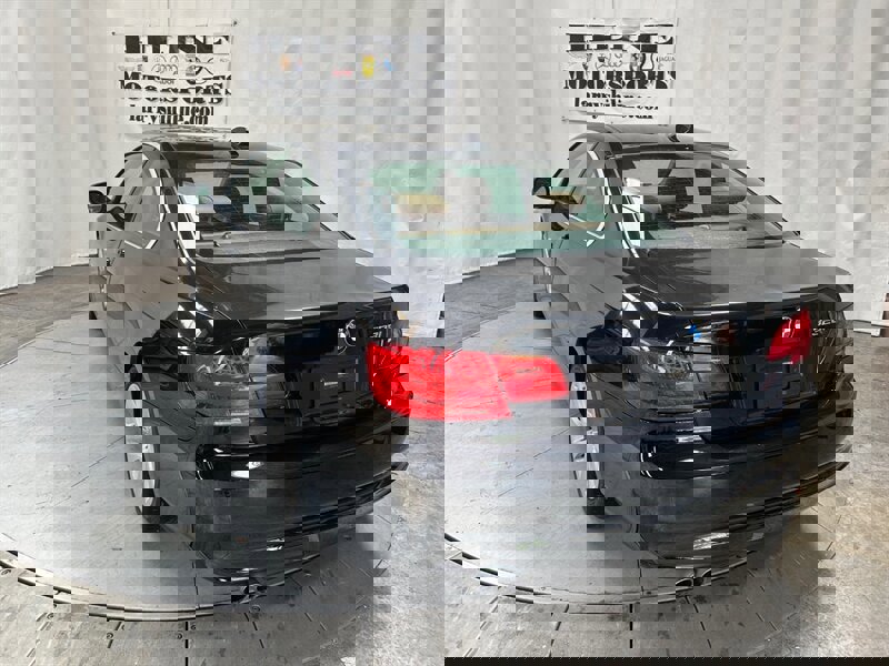 Used 2011 BMW 328i xDrive Coupe w/ Premium Pkg image 4