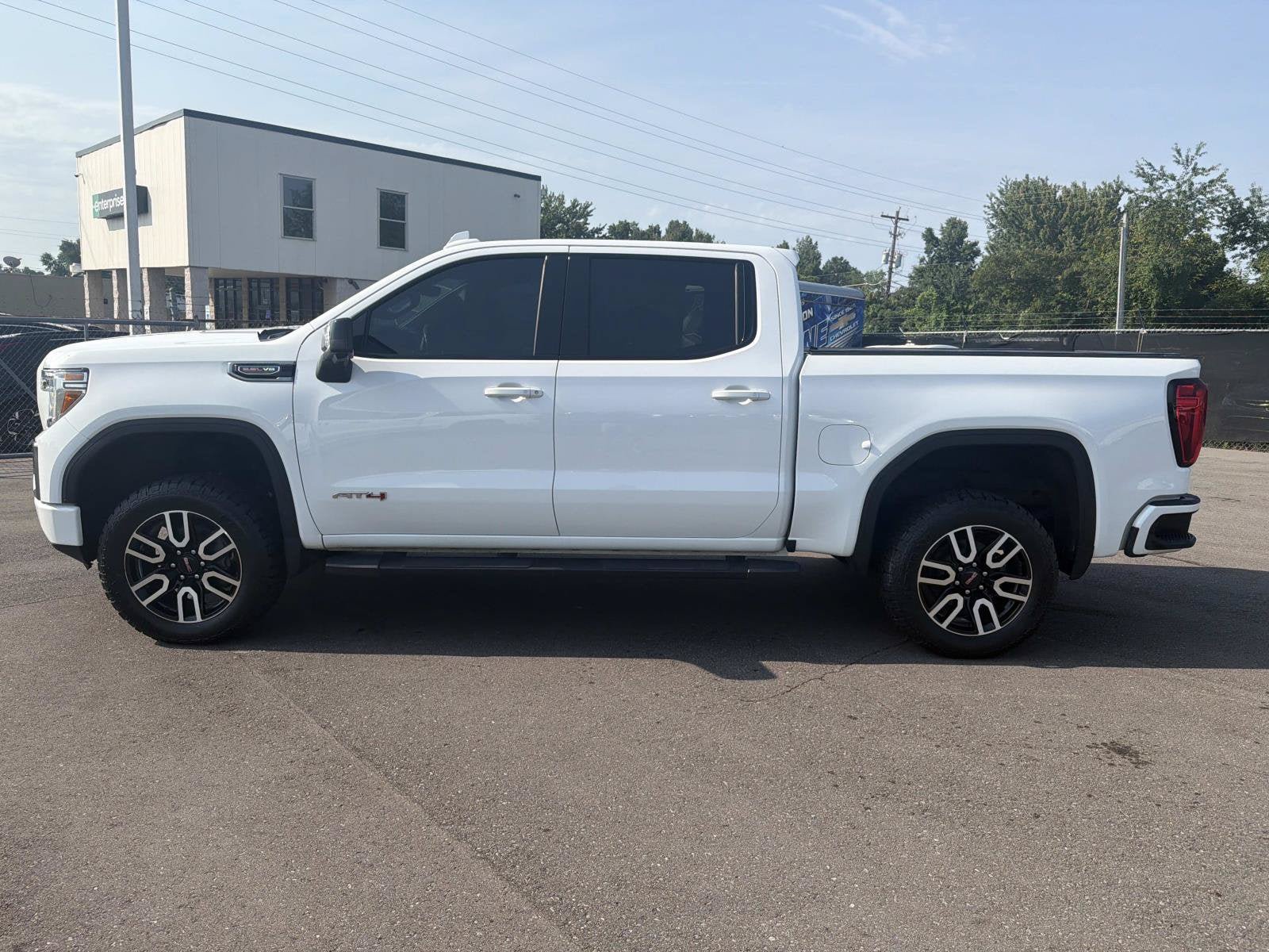 Certified 2020 GMC Sierra 1500 AT4 w/ AT4 Premium Package AWD/4WD image 4