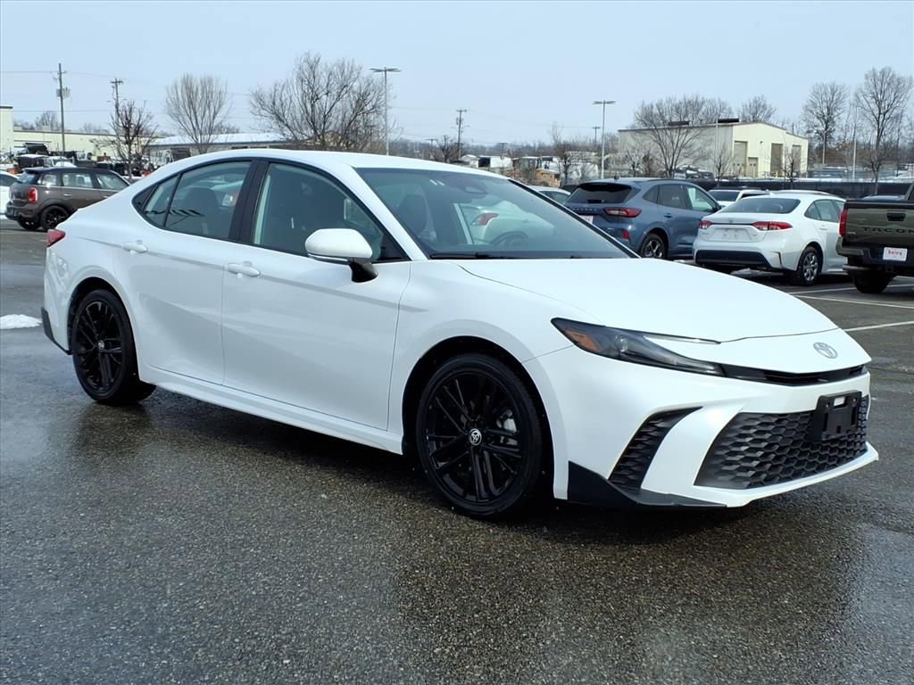 Certified 2025 Toyota Camry SE image 2