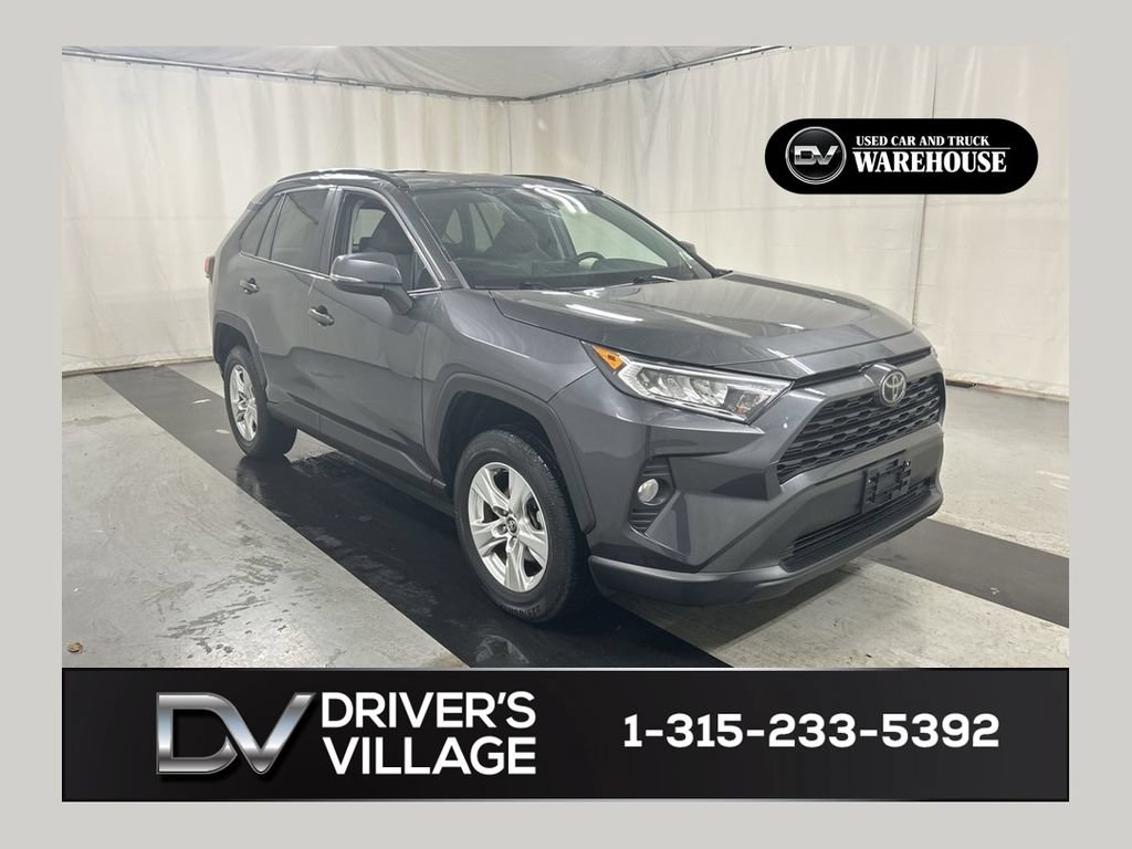 Used 2020 Toyota RAV4 XLE AWD/4WD image 1