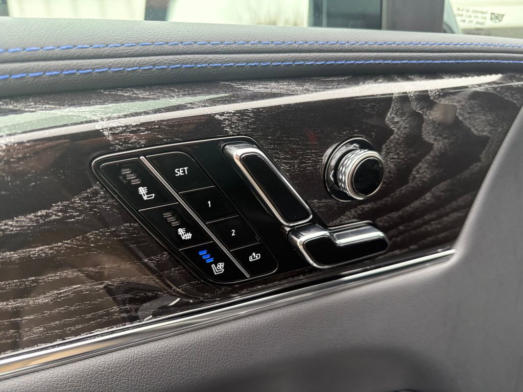 New 2026 Cadillac Escalade IQ Sport 1 w/ LPO, Floor Liner Package image 17