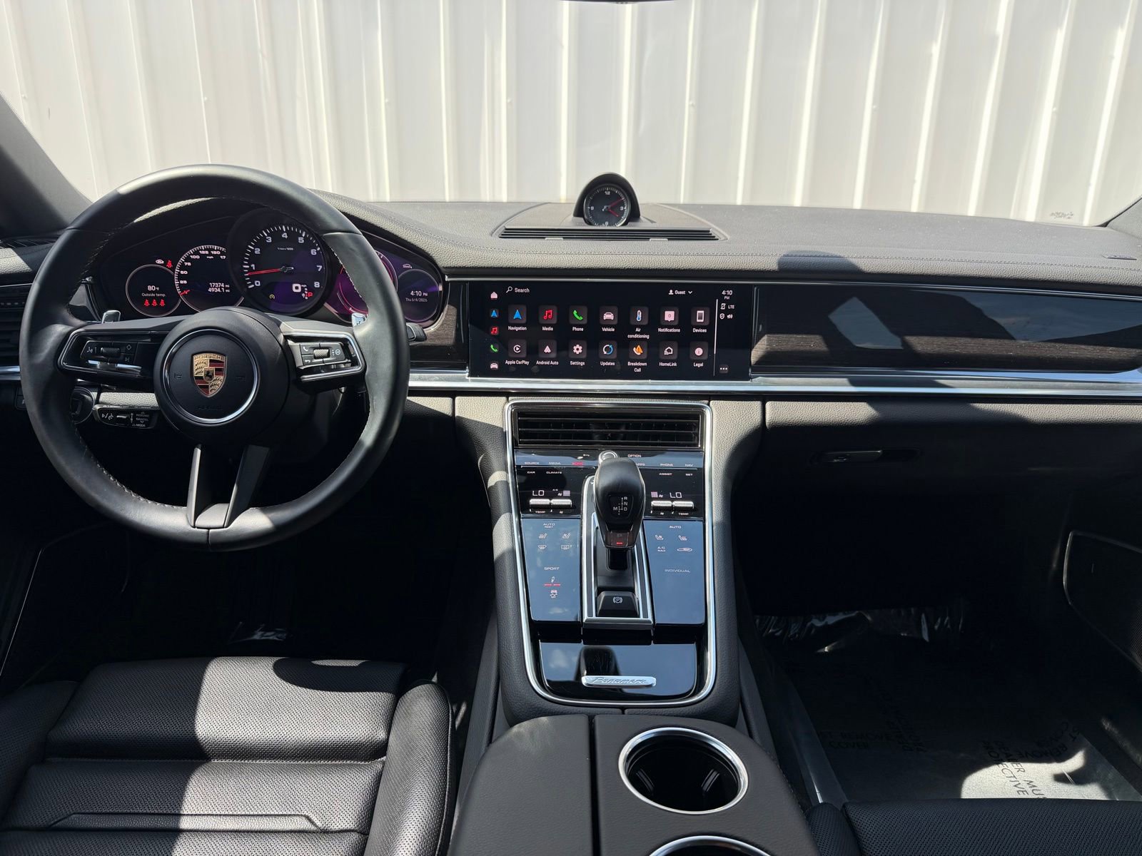 Used 2023 Porsche Panamera 4 Platinum Edition AWD/4WD image 12