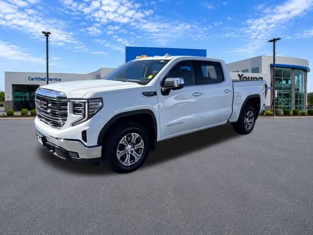 Used 2025 GMC Sierra 1500 SLT AWD/4WD image 3