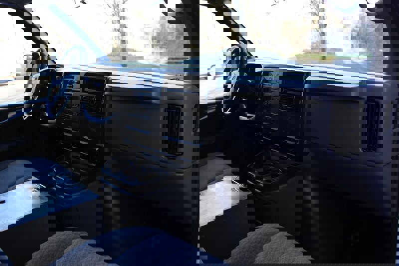 Used 2007 Chevrolet Express 1500 AWD image 17