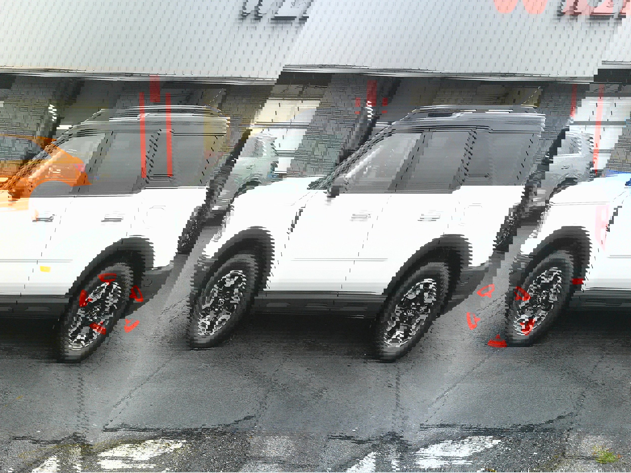 Used 2024 Ford Bronco Sport Free Wheeling w/ Convenience Package image 2