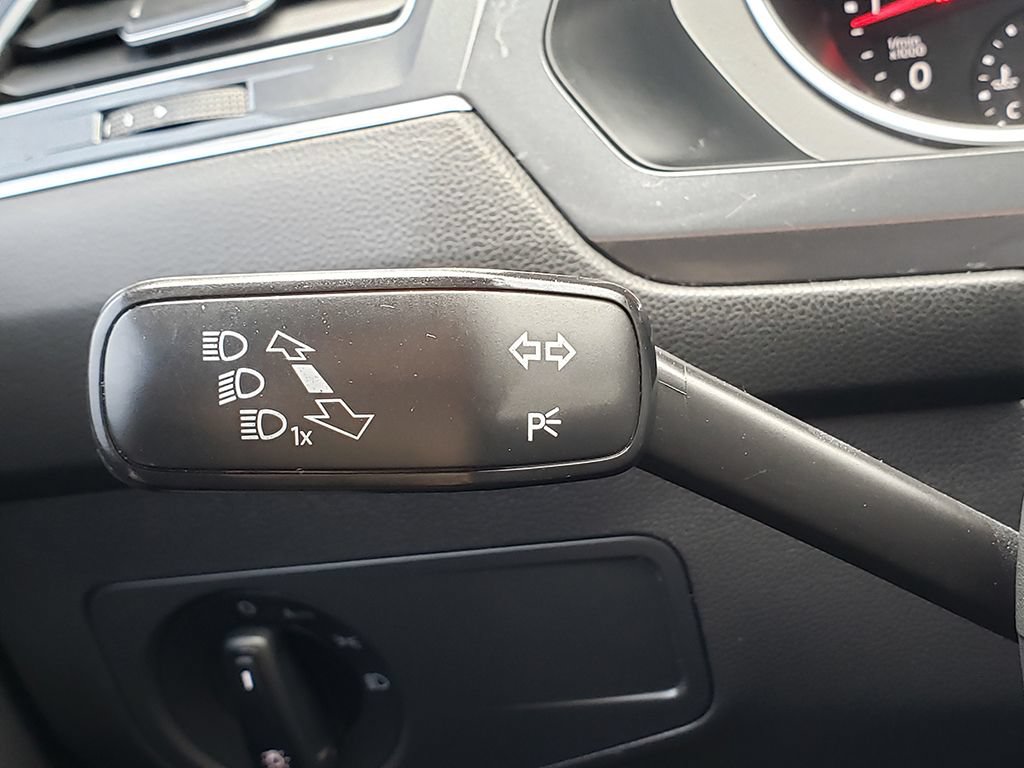 Used 2020 Volkswagen Tiguan S FWD image 27