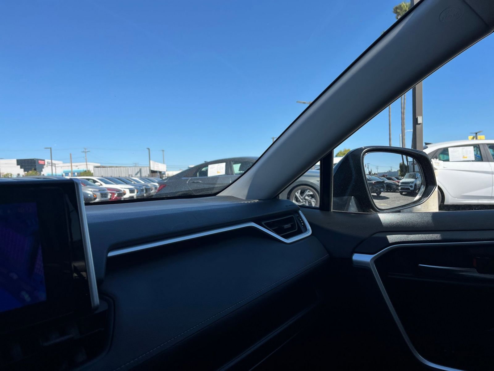 Used 2025 Toyota RAV4 XLE w/ Weather Package FWD image 34