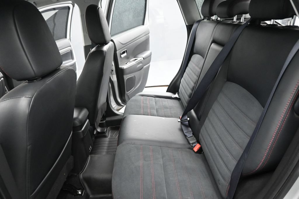 Used 2024 Mitsubishi Outlander Sport SE AWD/4WD image 15