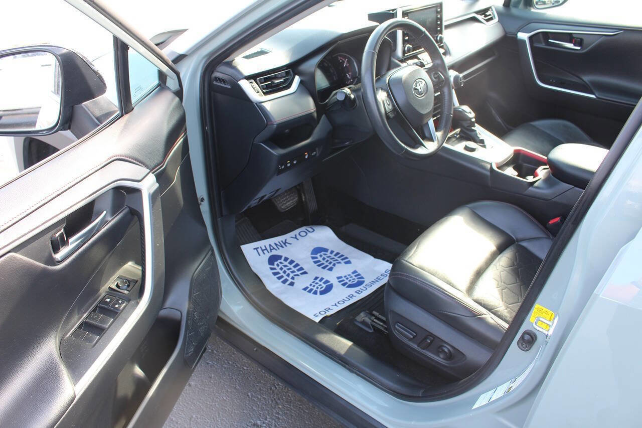 Used 2020 Toyota RAV4 Adventure image 10