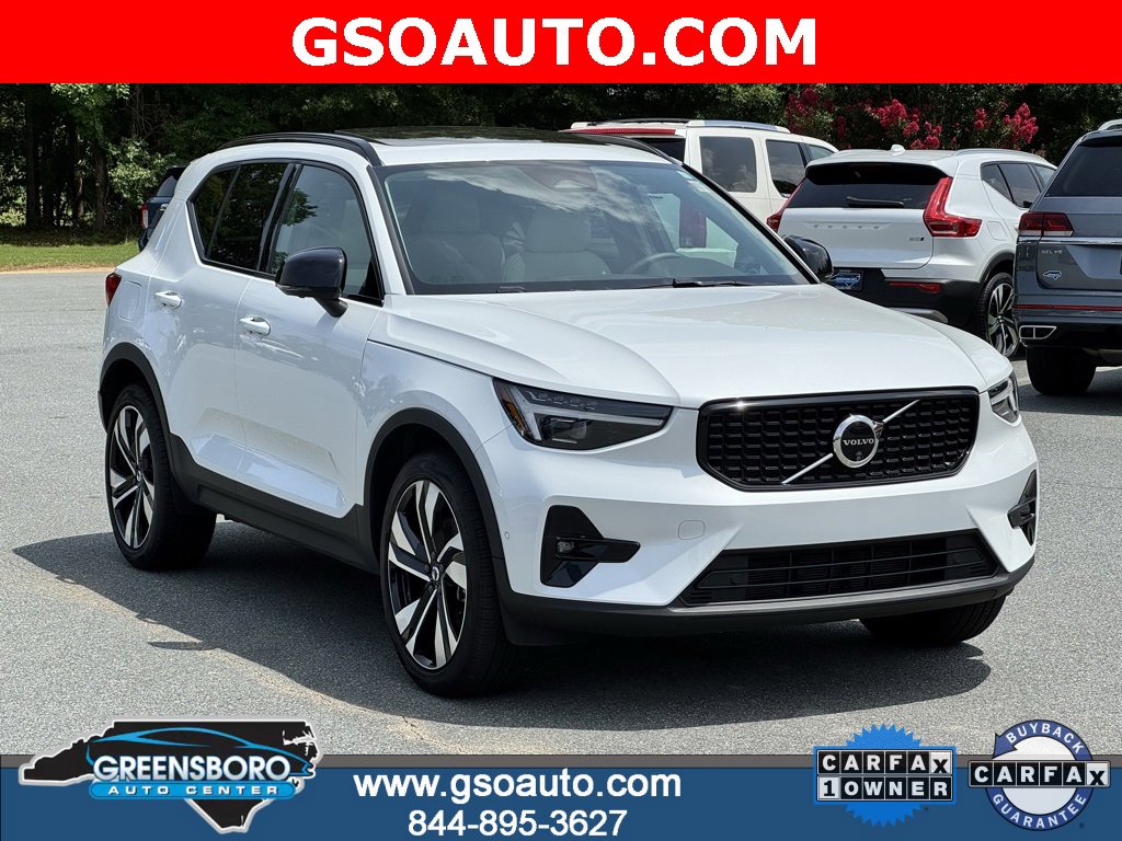 Used 2024 Volvo XC40 B5 Plus w/ Protection Package Premier image 2