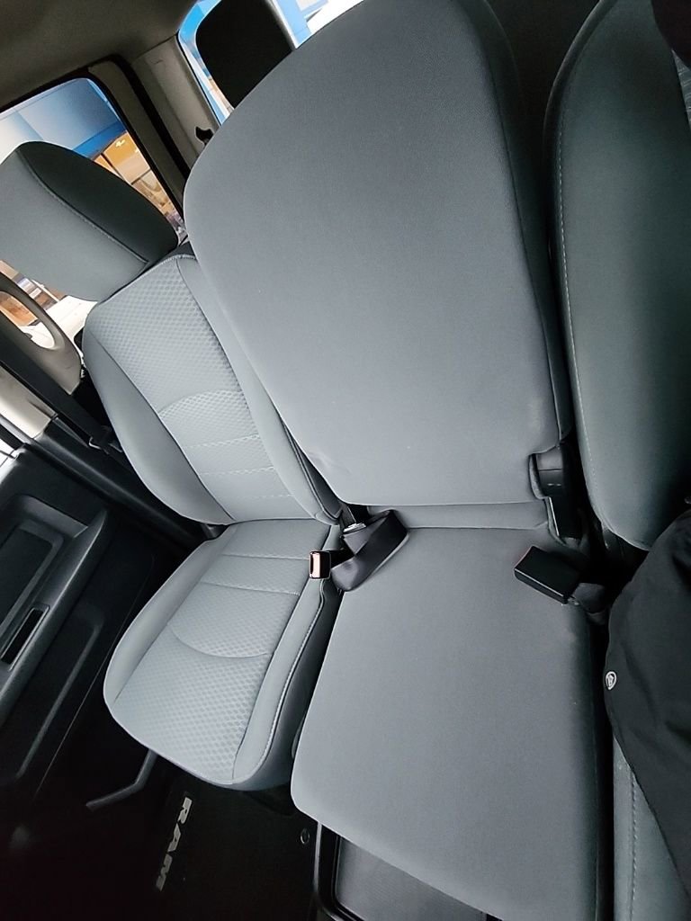 Used 2016 RAM 1500 Express image 31