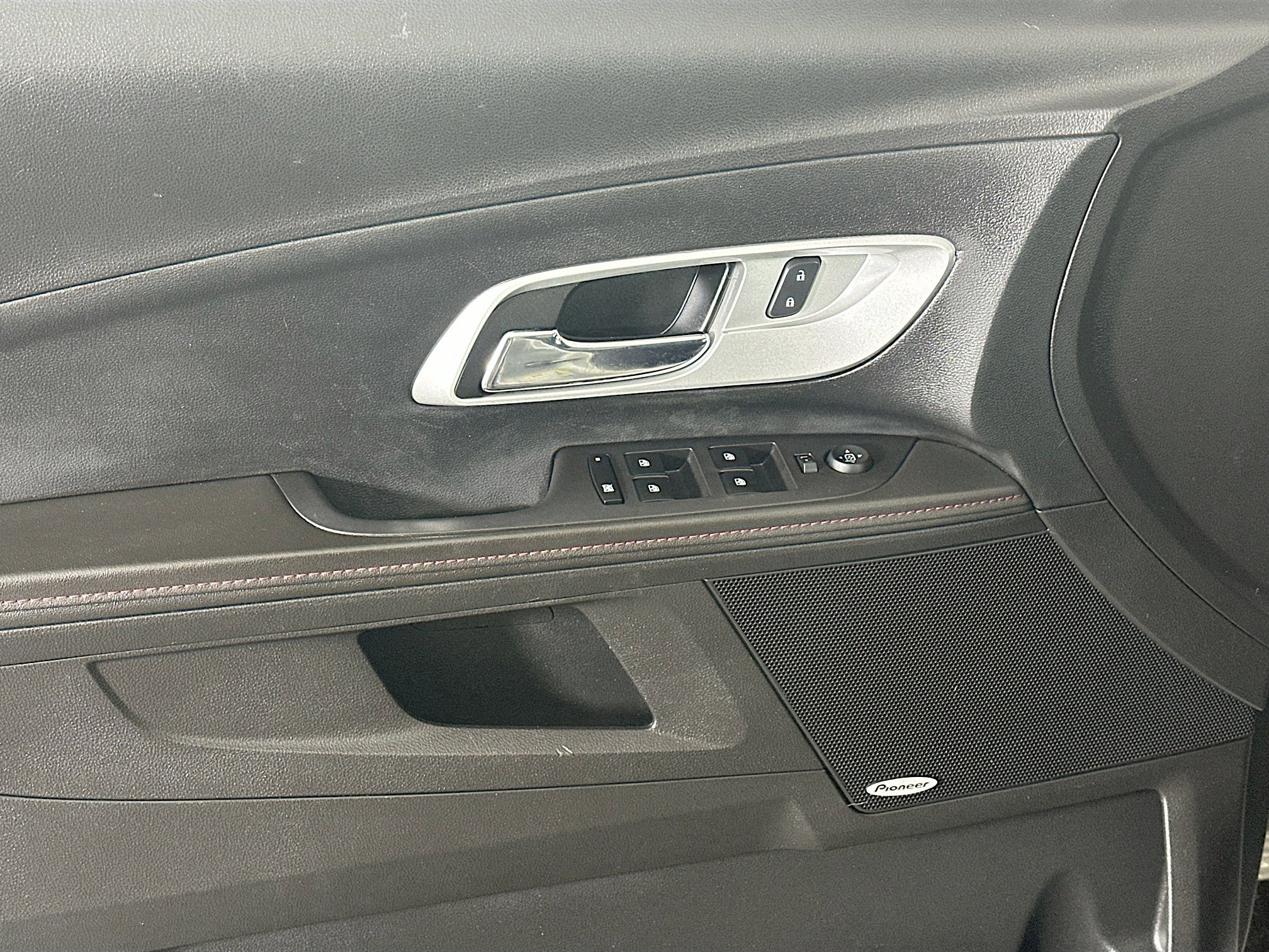 Used 2013 Chevrolet Equinox LT w/ Chrome Package image 15