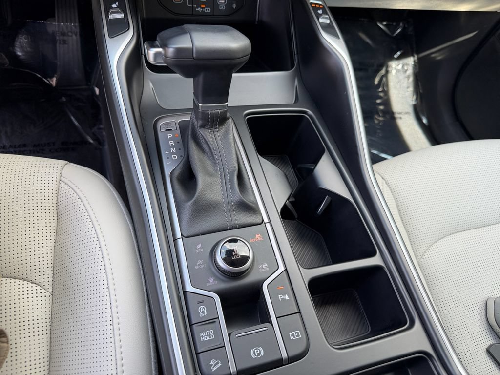 Used 2025 Kia Sorento S AWD/4WD image 25