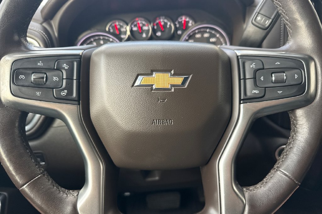 Used 2020 Chevrolet Silverado 1500 LTZ AWD/4WD image 25