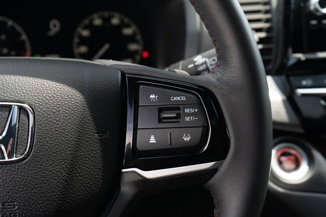 Used 2025 Honda Odyssey Sport-L image 27