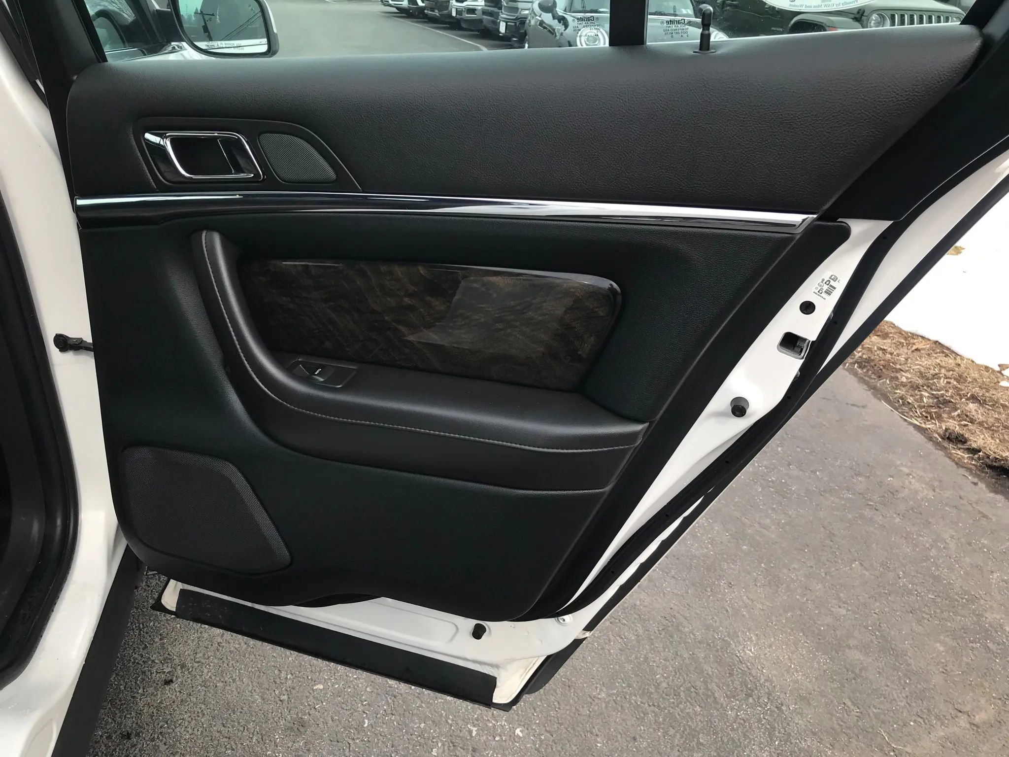 Used 2014 Lincoln MKS Sedan 4D w/ Equipment Group 101A image 55