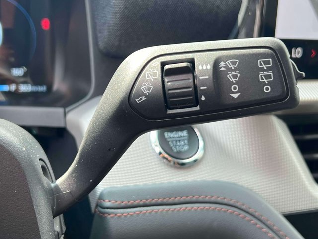 Used 2026 Ford Explorer Active AWD/4WD image 31