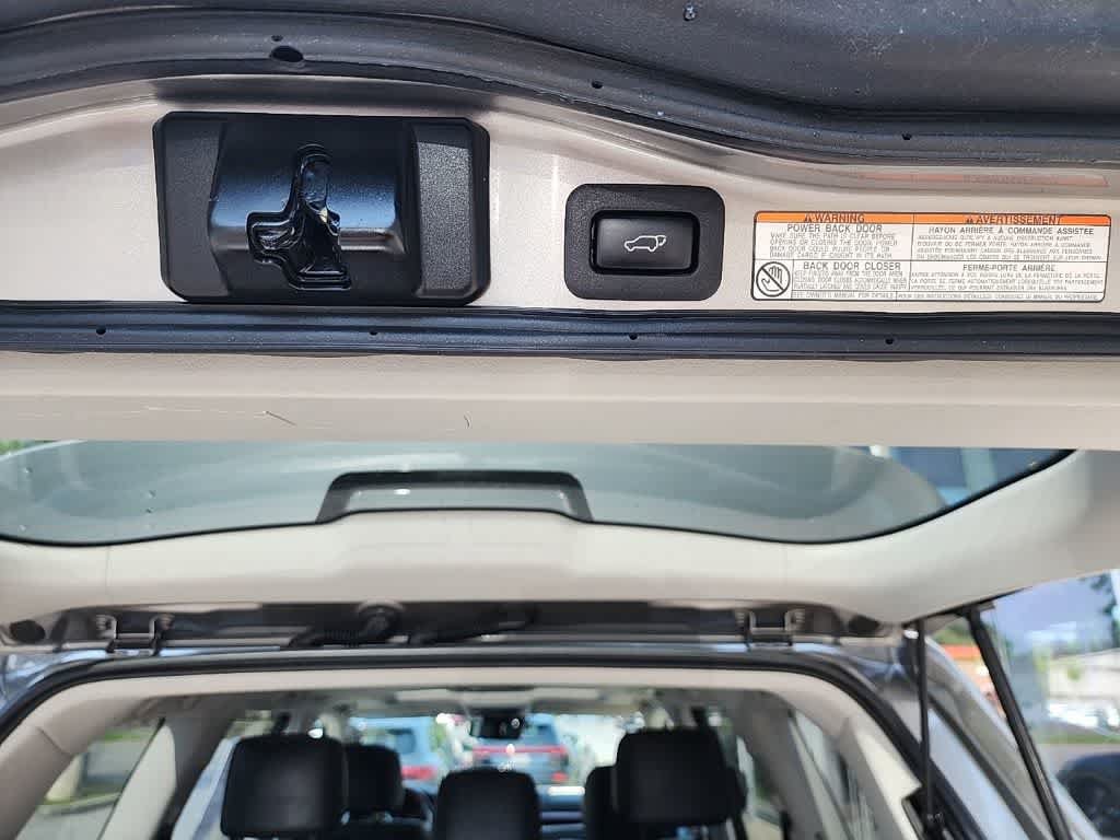 Used 2021 Lexus LX 570 4WD w/ Luxury Package image 11
