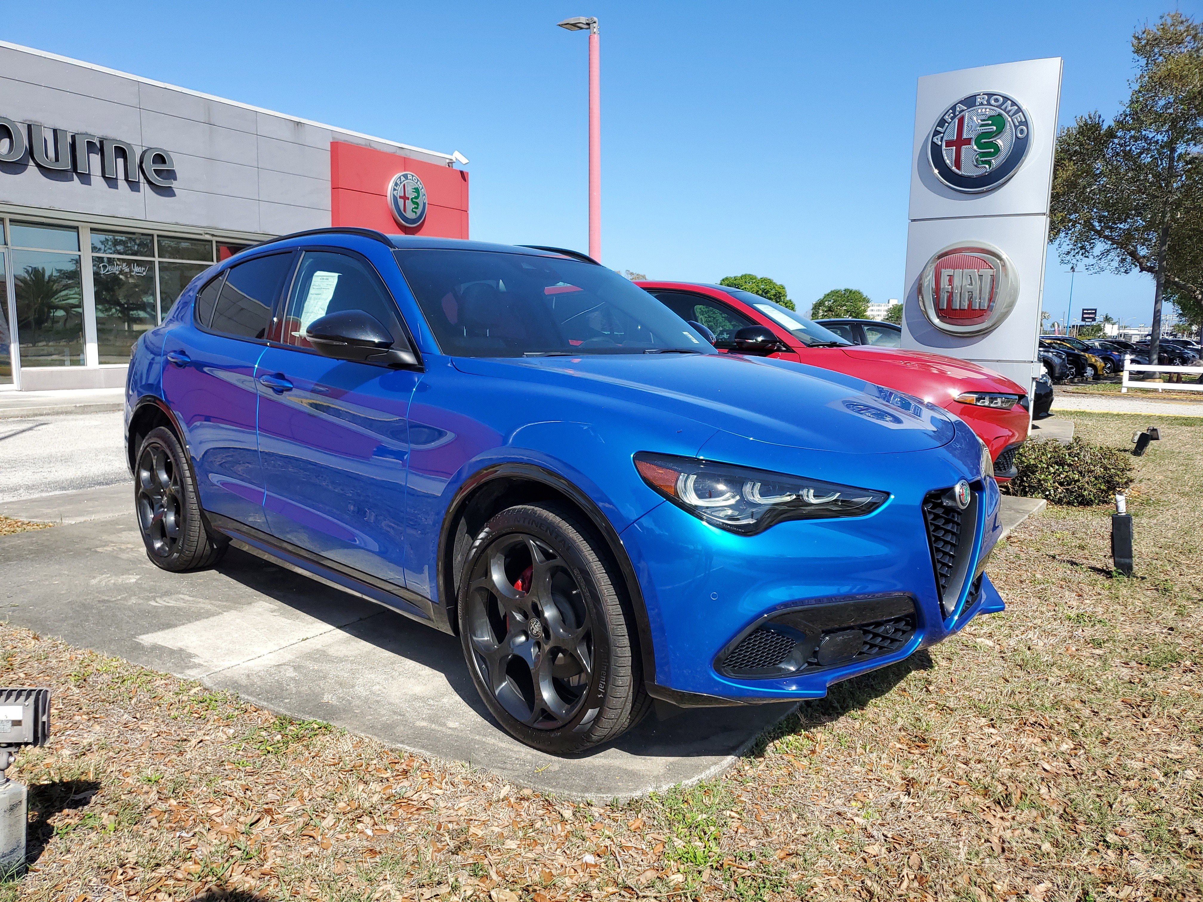Used 2024 Alfa Romeo Stelvio Veloce image 1