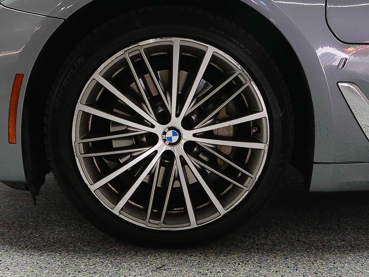 Used 2018 BMW 530e RWD image 5