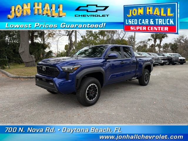 Used 2025 Toyota Tacoma TRD Off-Road image 2