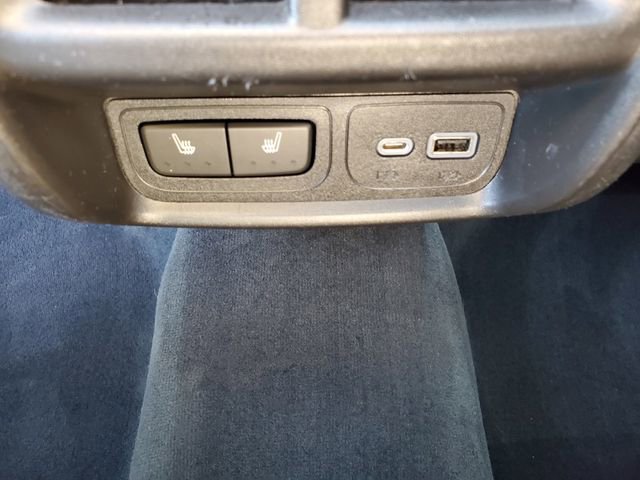 Certified 2023 Cadillac XT4 Premium Luxury w/ Cold Weather Package image 16