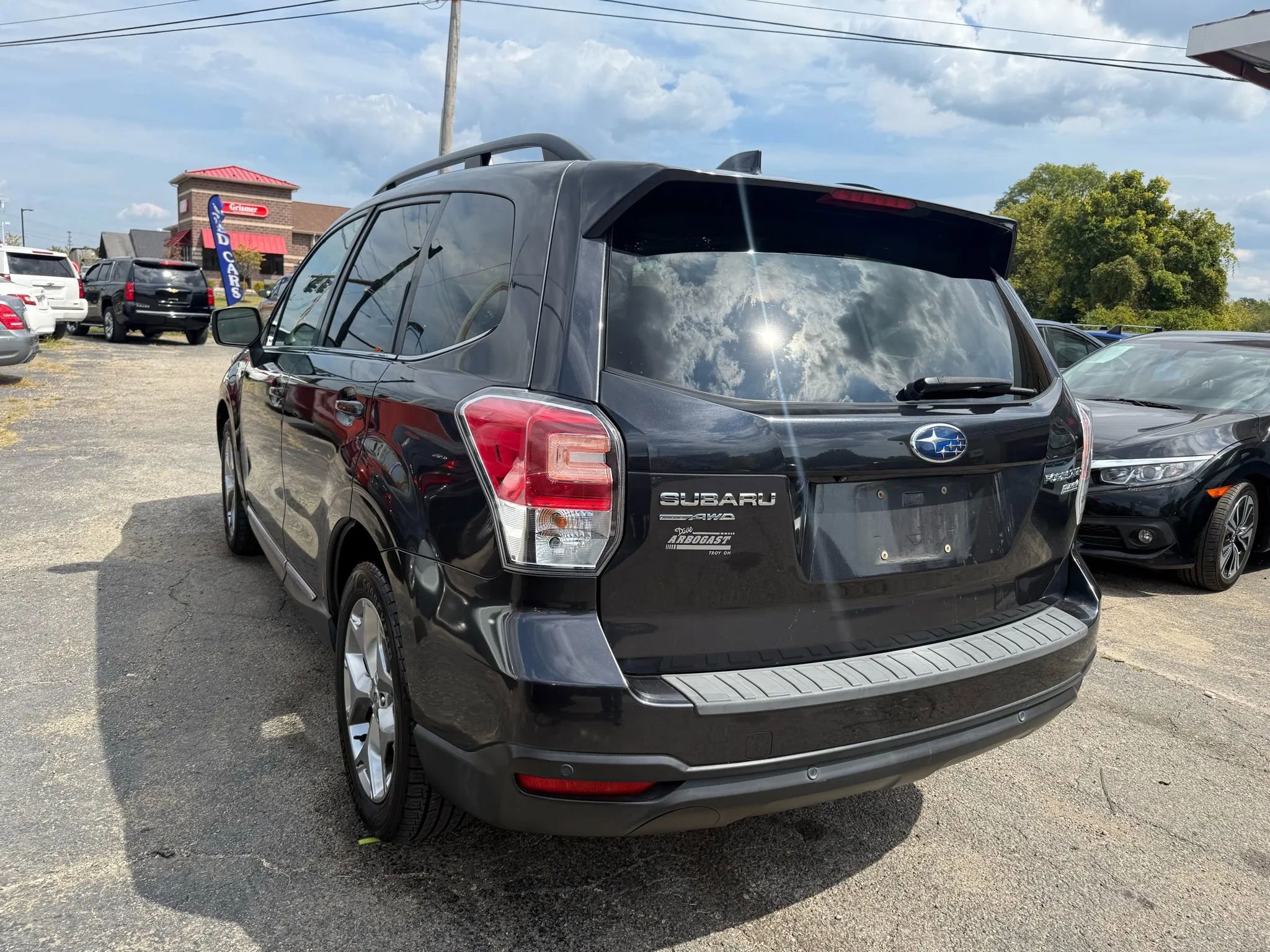 Used 2017 Subaru Forester 2.5i Touring image 4