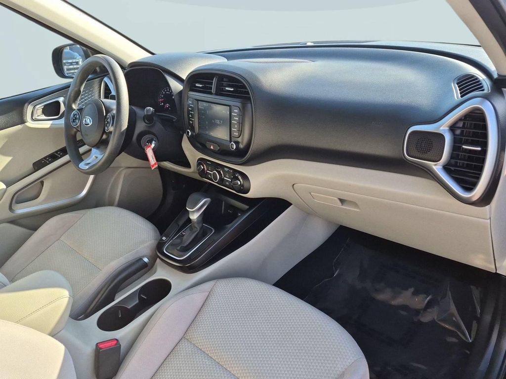 Used 2021 Kia Soul LX FWD image 27