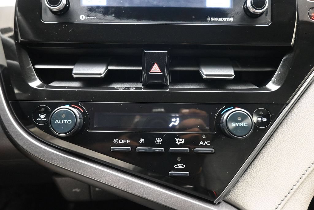 Used 2024 Toyota Camry SE w/ Convenience Package FWD image 20
