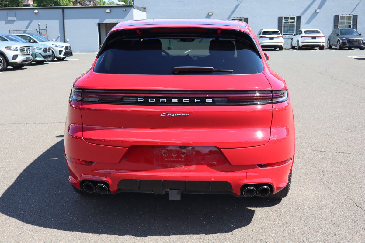 Used 2025 Porsche Cayenne E-Hybrid AWD/4WD image 6
