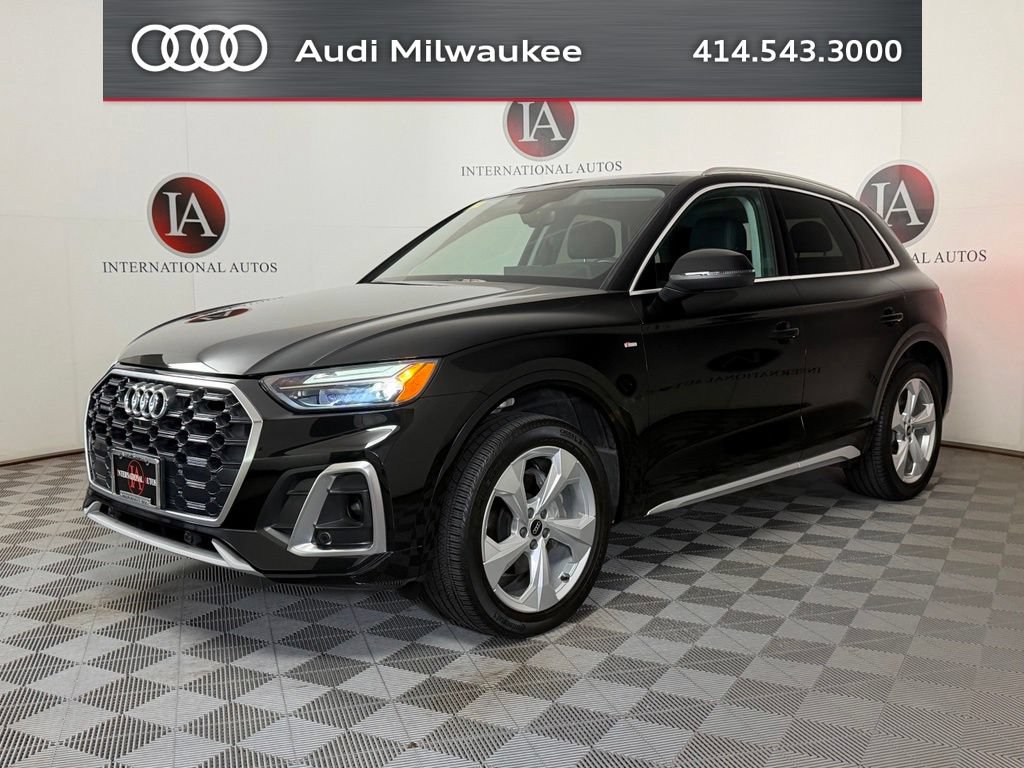 Used 2023 Audi Q5 2.0T Premium Plus w/ Premium Plus Package AWD/4WD image 3
