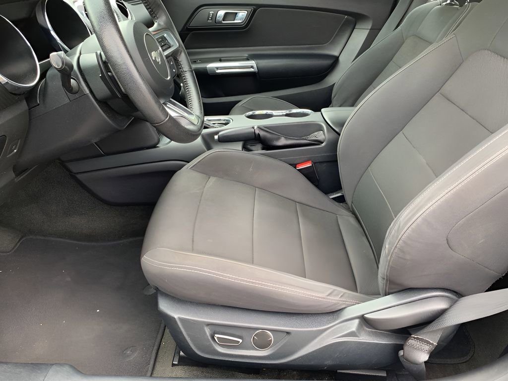 Used 2016 Ford Mustang Convertible w/ Equipment Group 051A image 10