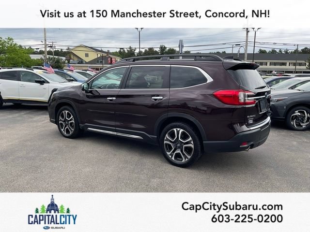 Used 2023 Subaru Ascent Touring AWD/4WD image 4