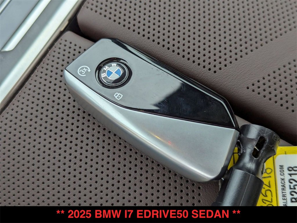 New 2025 BMW i7 eDrive50 w/ M Sport Package image 30